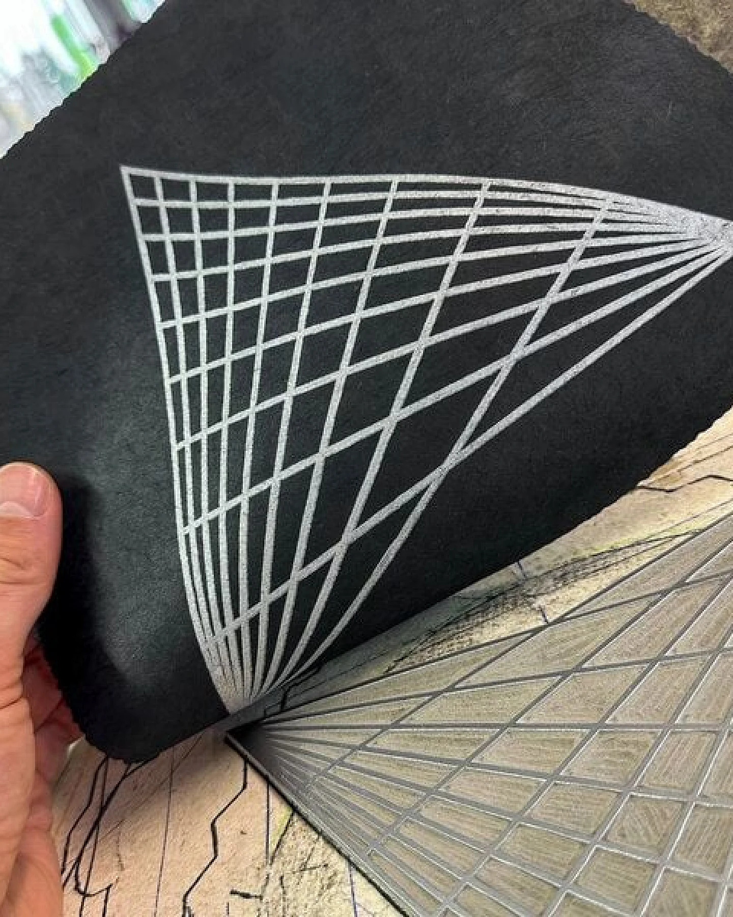 Veskor Cassiopeia TRIANGULAR GRID Linoldruck – Ansicht 4