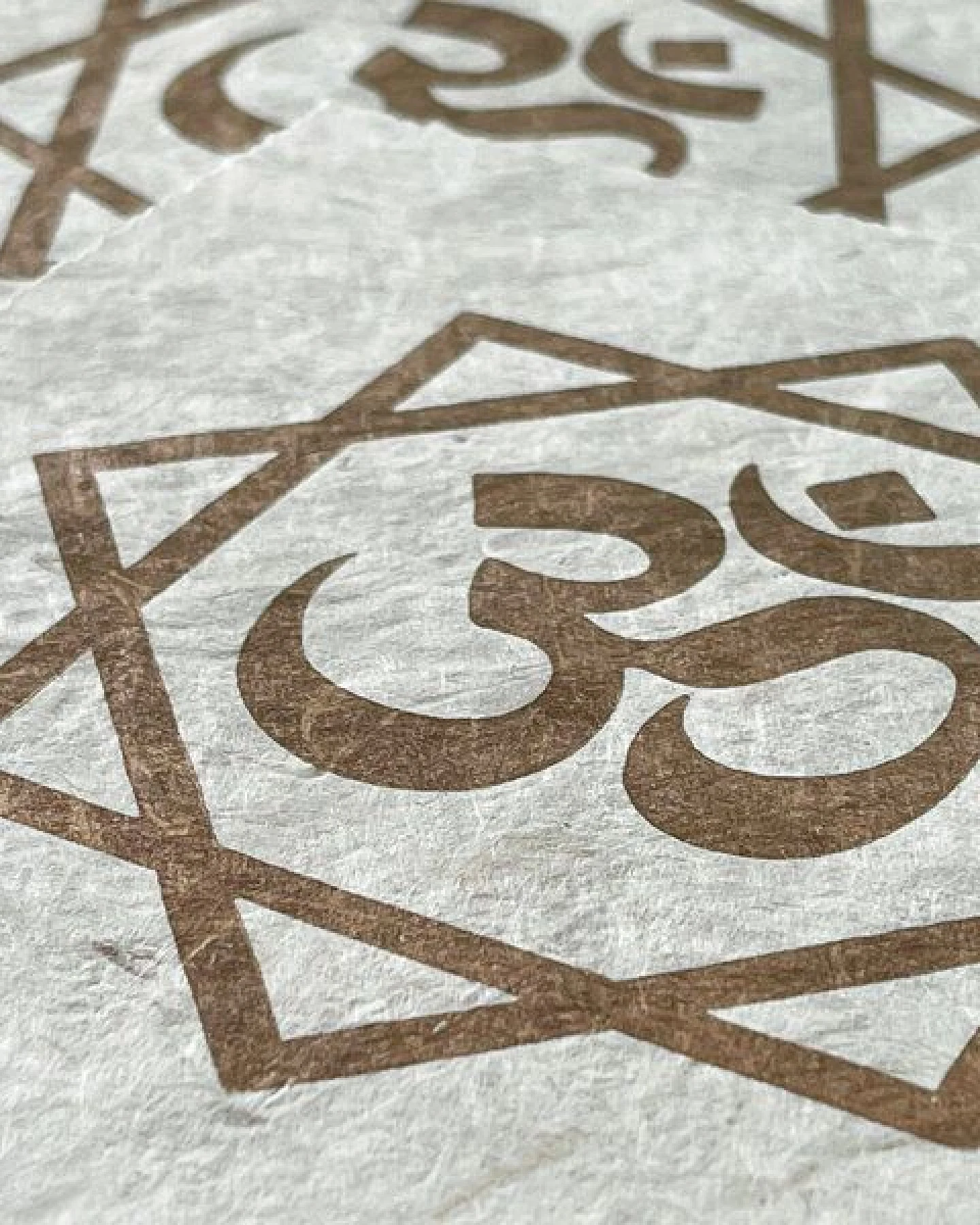 Veskor Cassiopeia OM (AUM) Symbol Linoldruck – Ansicht 2