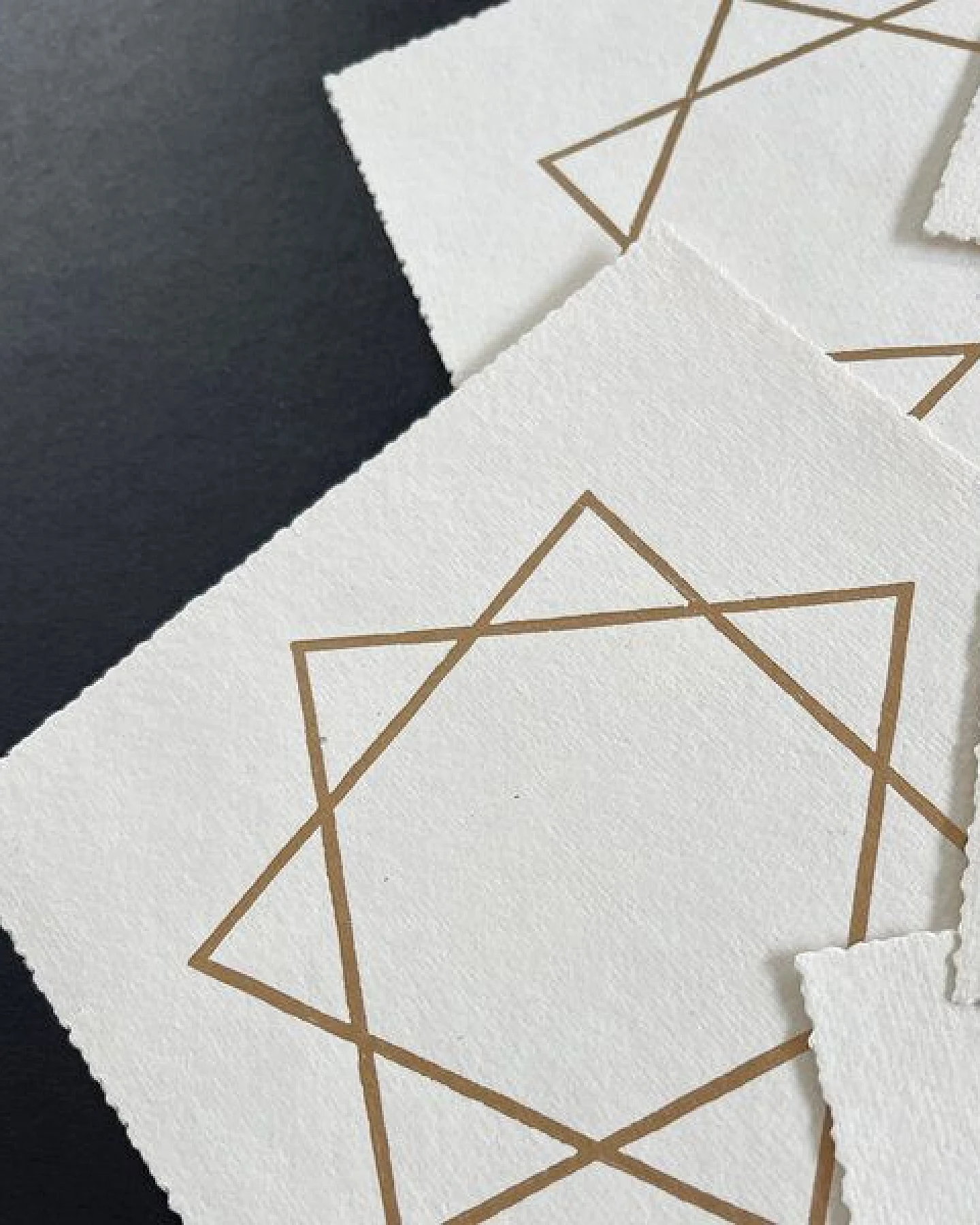 Veskor Cassiopeia HEPTAGRAMM (7/2) Heilige Geometrie Linoldruck – Ansicht 2