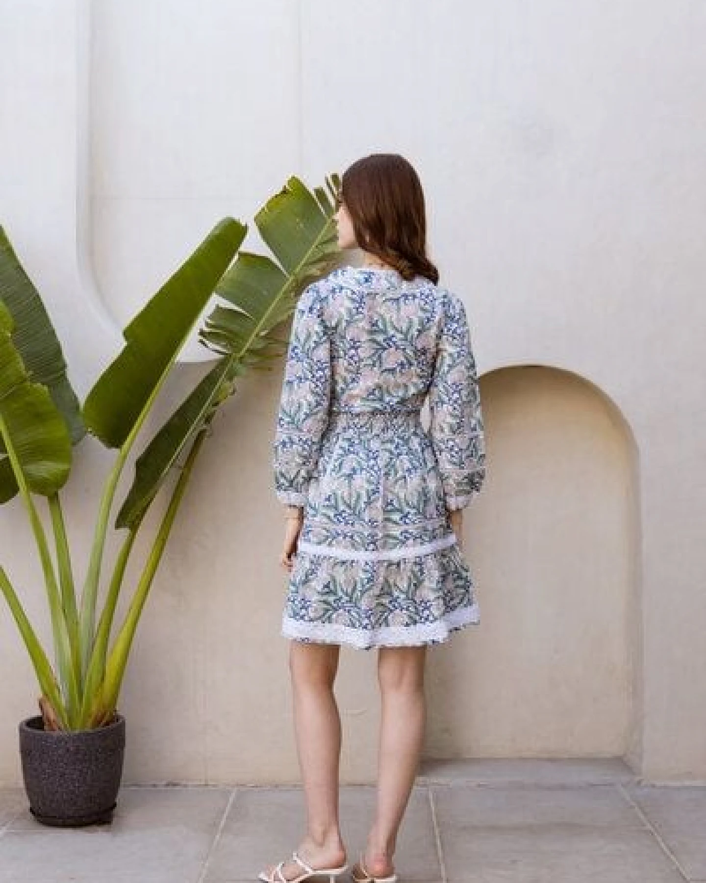 Haus of Namaste Kniekurzes Kleid 'Ira' aus Bio-Baumwolle – handbedruckt mit veganen Farben & Spitze – Ansicht 4