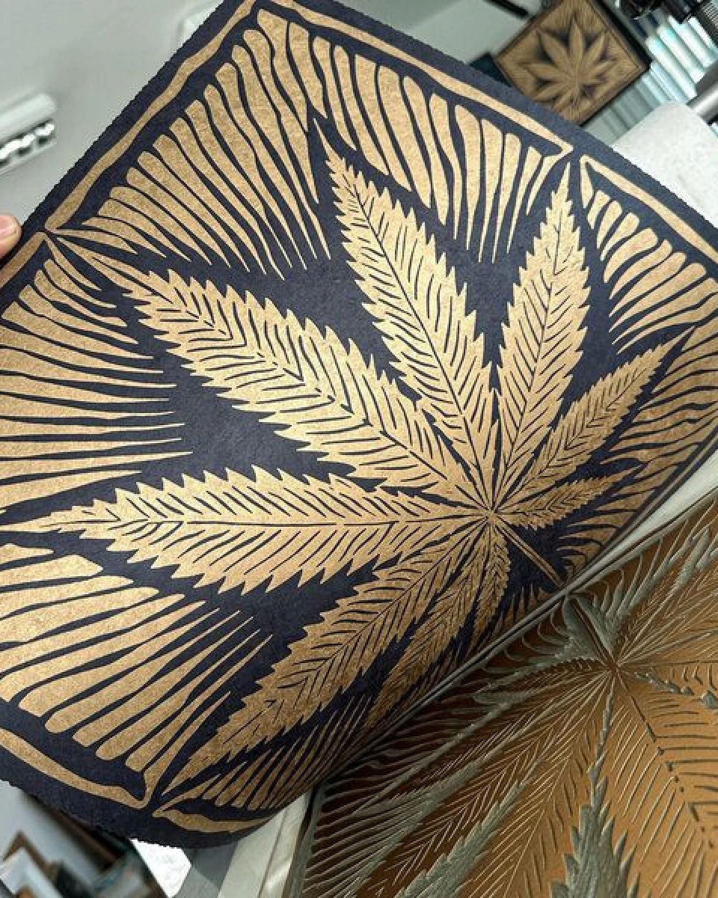 Veskor Cassiopeia CANNABIS BLATT Marihuana Pflanzen Linoldruck – Ansicht 2