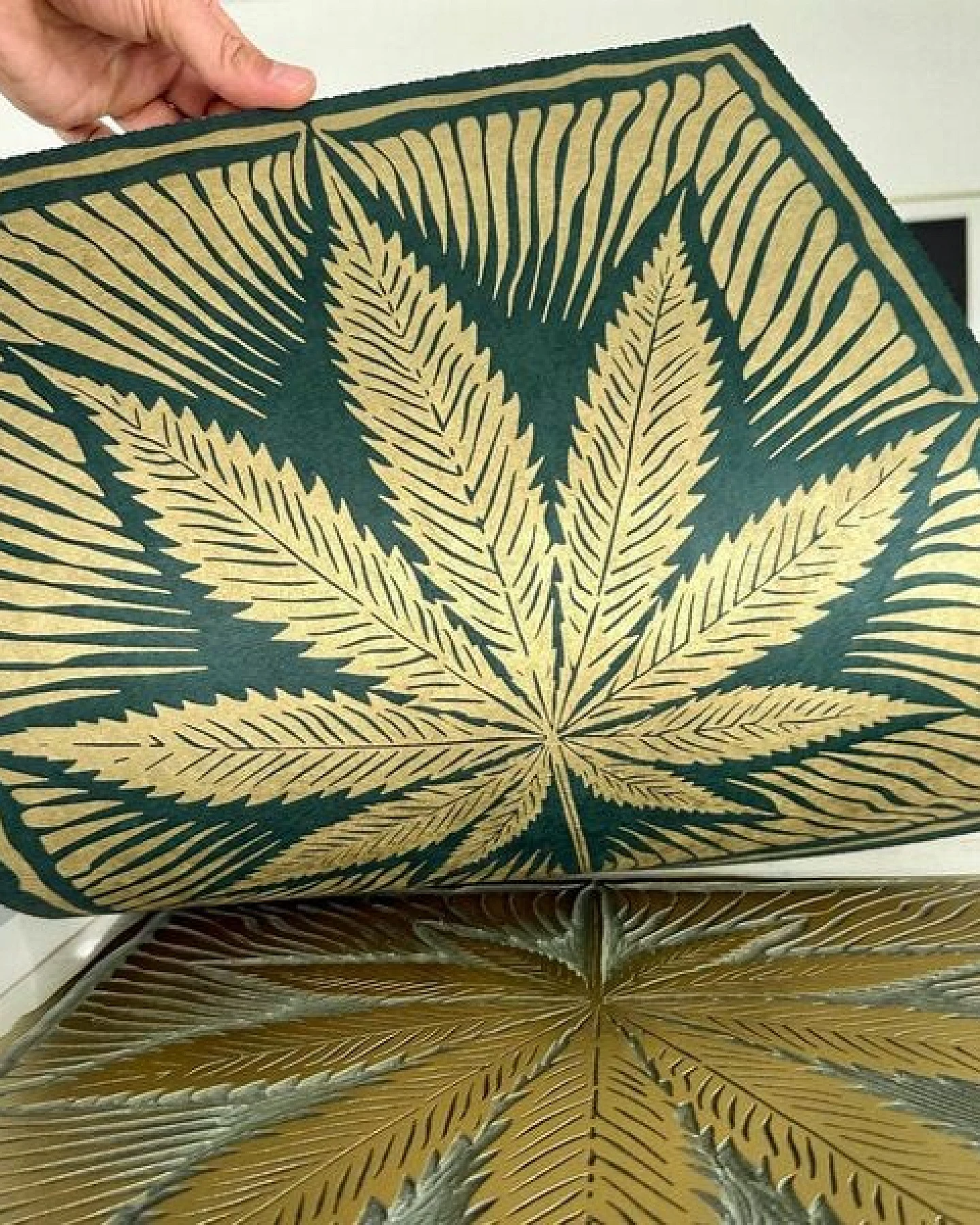 Veskor Cassiopeia CANNABIS BLATT Marihuana Pflanzen Linoldruck – Ansicht 3