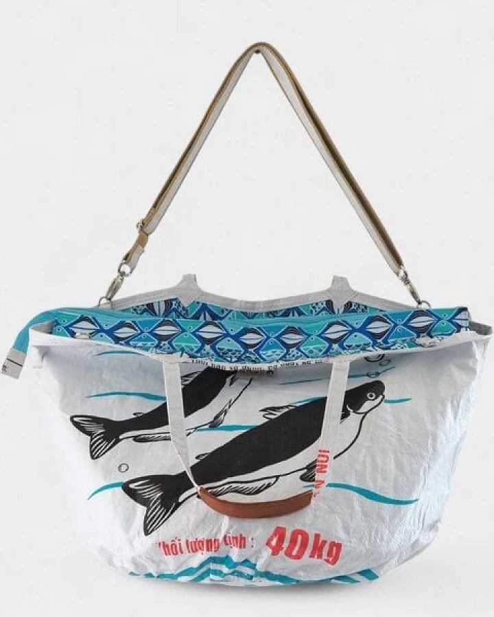 REFISHED fair fashion Tasche 'SOULMATE ZIP' Limitierte Edition! - upcycelte Fischfuttersäcke