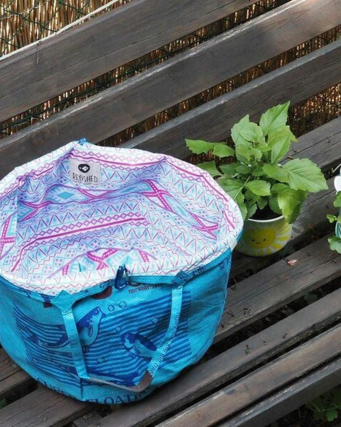 REFISHED fair fashion Tasche 'SOULMATE WATERPROOF' Limitierte Edition! - upcycelte Fischfuttersäcke – Ansicht 3