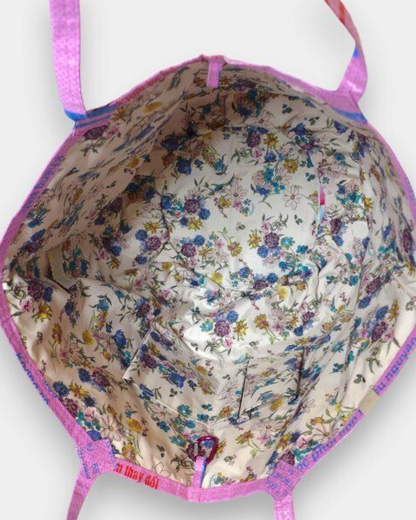 REFISHED fair fashion Tasche 'SOULMATE WATERPROOF' Limitierte Edition! - upcycelte Fischfuttersäcke – Ansicht 2