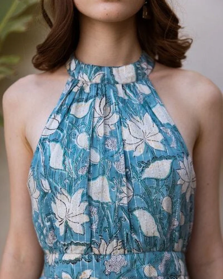 Haus of Namaste Maxikleid aus Bio-Baumwolle mit Lurex – handbedruckt & mit Halterneck