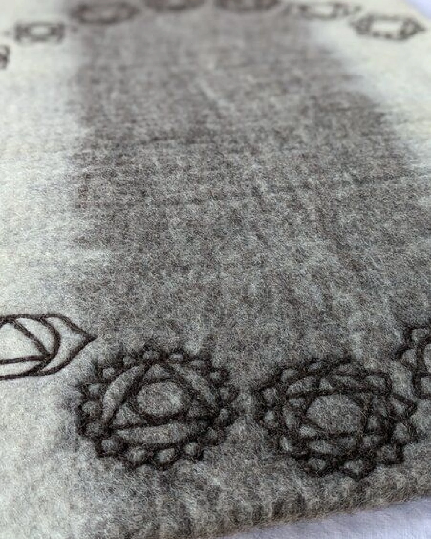 Wooliie Chakra - Handgefertigte Wollmatte – Ansicht 2