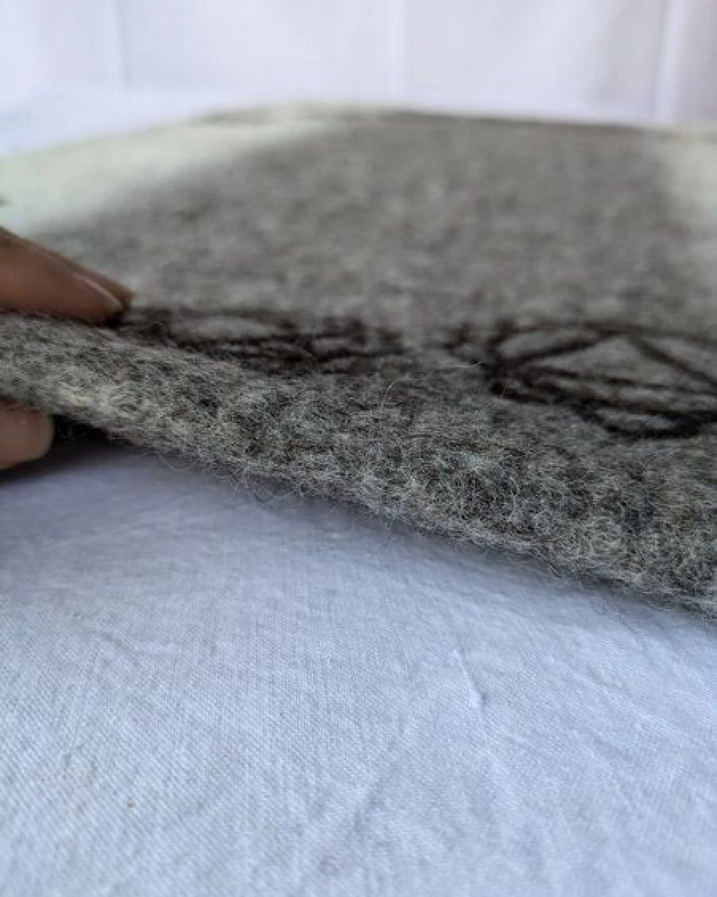 Wooliie Chakra - Handgefertigte Wollmatte – Ansicht 3