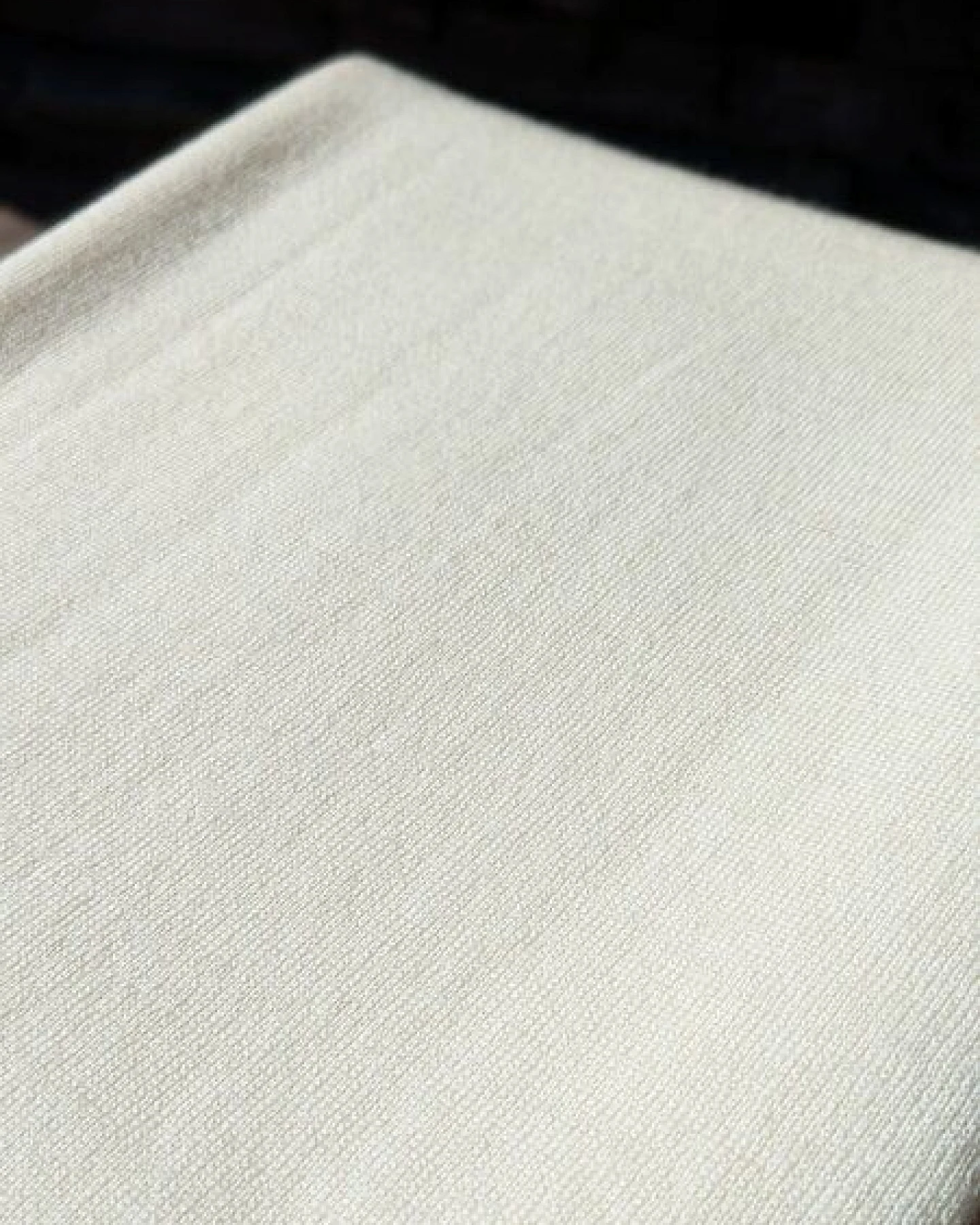 Wooliie Handgefertigte Babydecke aus 100 % Merinowolle – pflanzlich gefärbt – Ansicht 2