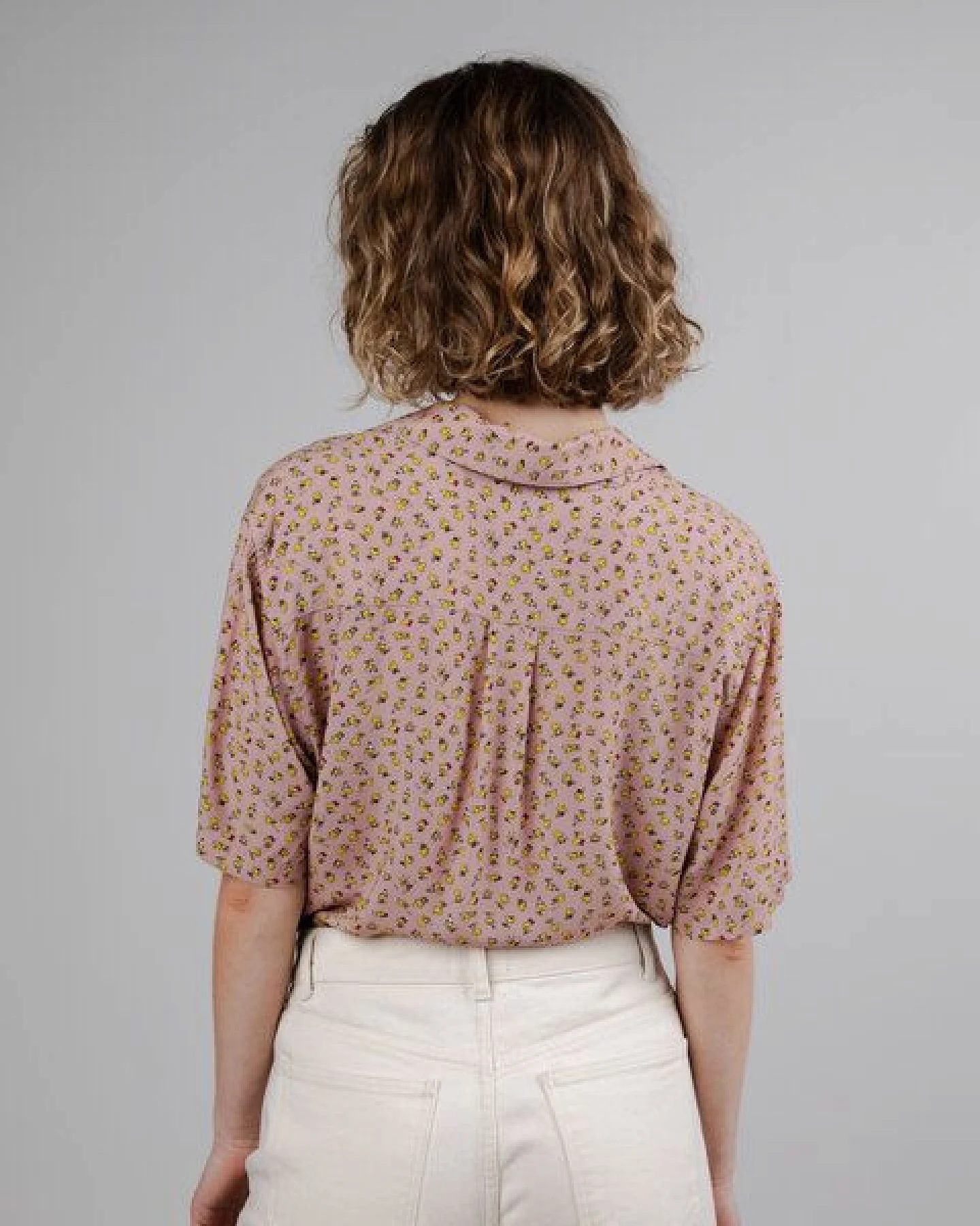 Brava Fabrics Kurzarm-Bluse Peanuts Woodstock Aloha – Ansicht 2