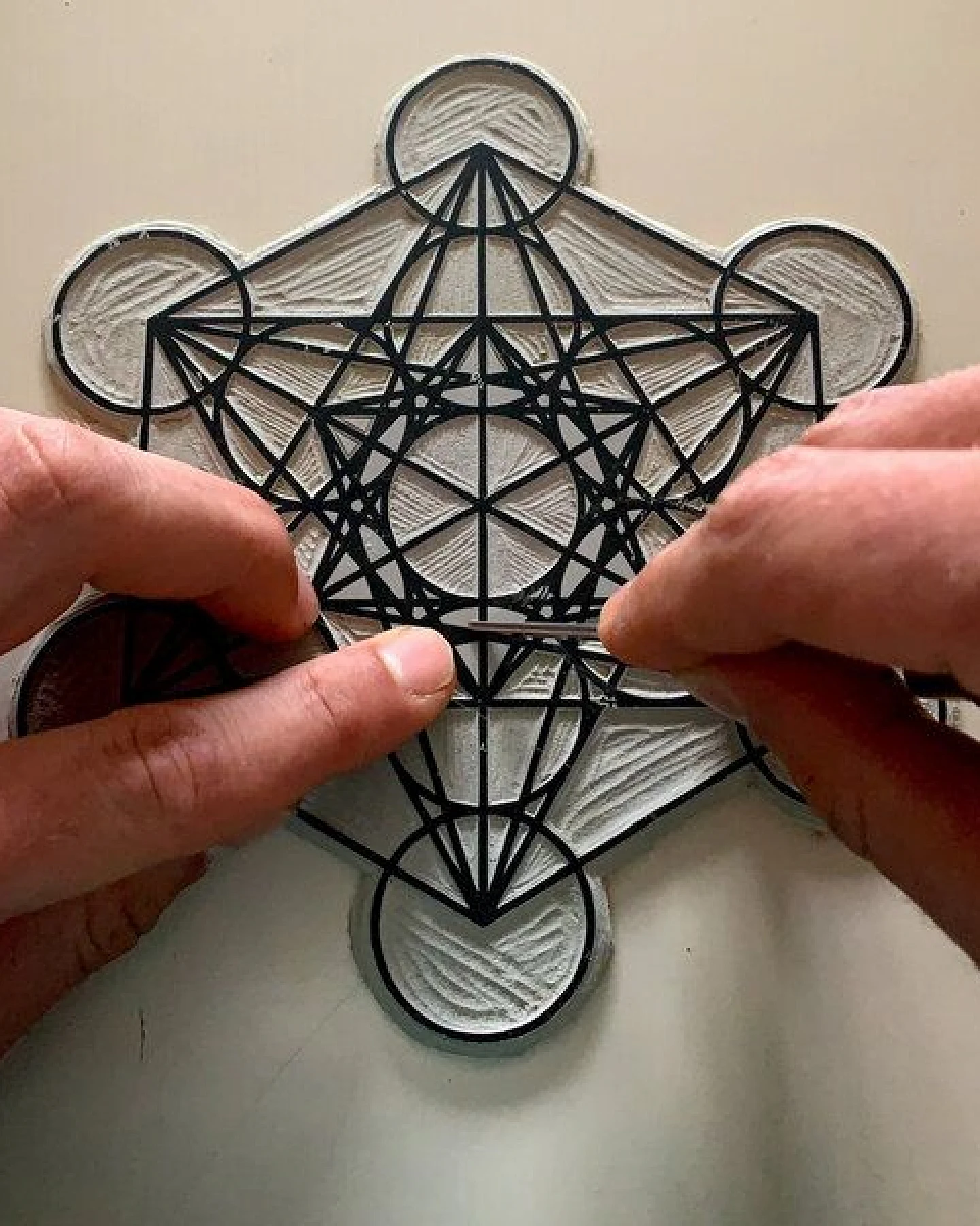 Veskor Cassiopeia METATRON WÜRFEL Heilige Geometrie Linoldruck – Ansicht 3