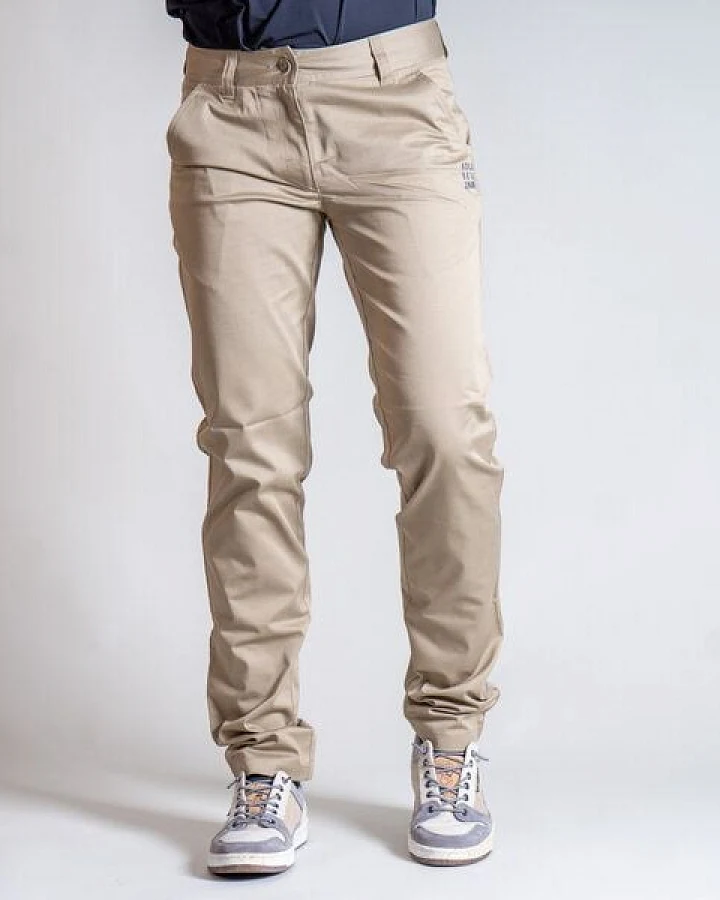 Adele Bergzauber Organic Relax Chino Charlotte