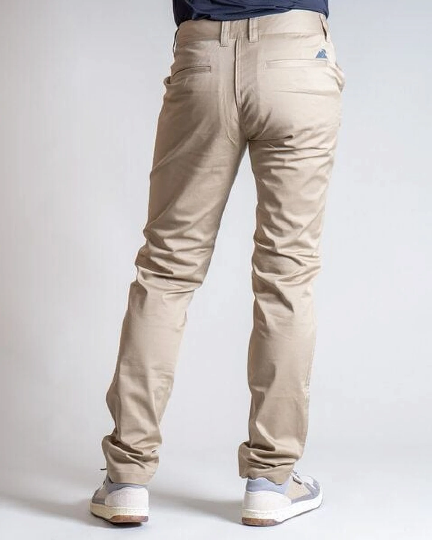 Adele Bergzauber Organic Relax Chino Charlotte – Ansicht 3