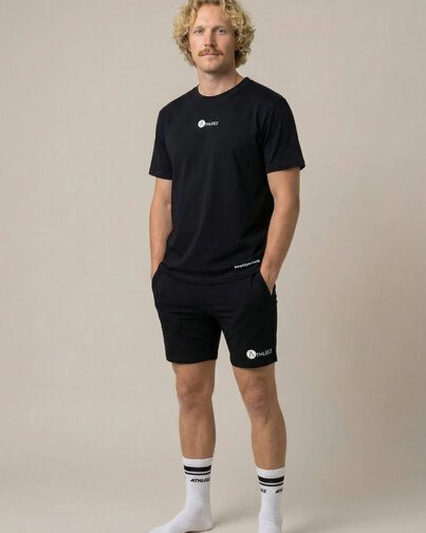 THE FACE OF ELEMENTS ATHLEEZ LYO.Pure - HIGH PERFORMANCE T-SHIRT AUS LYOCELL - maximal kreislauffähig - biologisch abbaubar – Ansicht 3