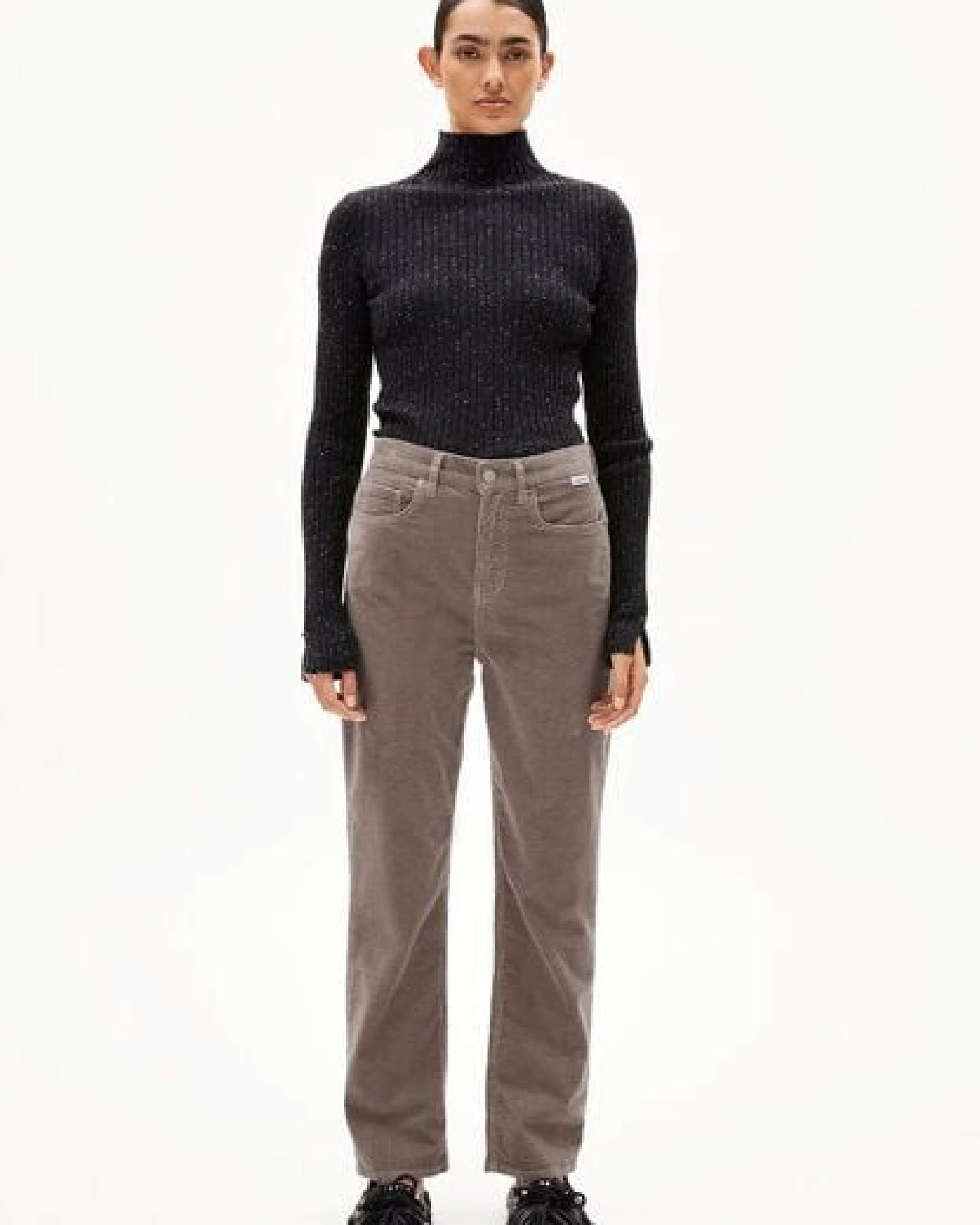 ARMEDANGELS AAIKALA CORDUROY Damen Webhose aus Bio-Baumwoll Mix – Ansicht 4
