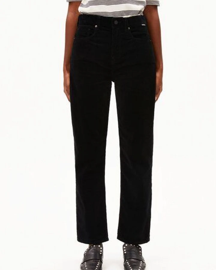 Produktseite: ARMEDANGELS AAIKALA CORDUROY Damen Webhose aus Bio-Baumwoll Mix