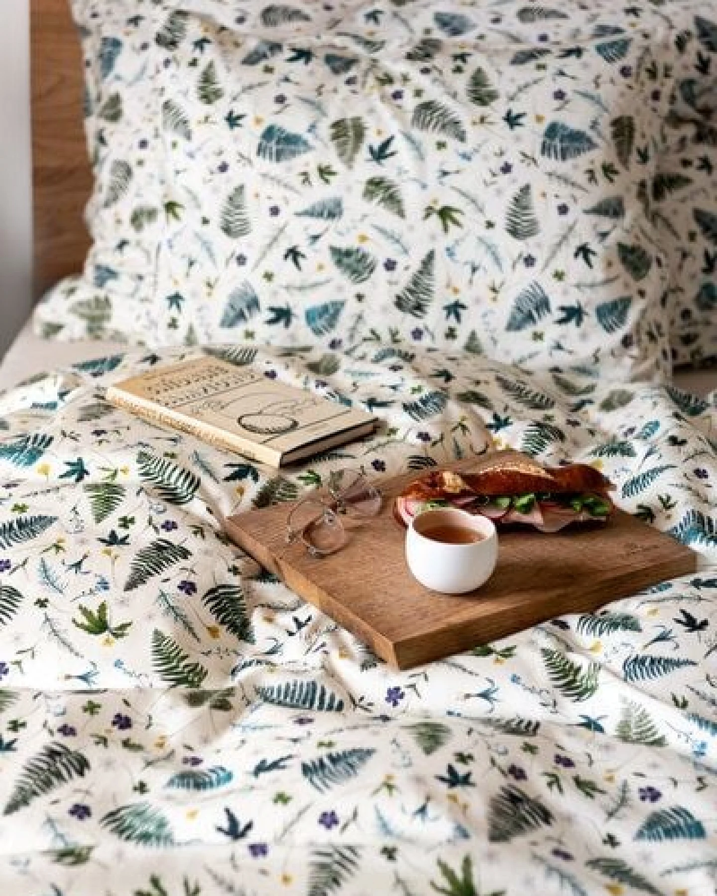 Lesen - Design-Bettwäsche Nachhaltiges Doppelbettwäsche-Set aus 100% Pima Baumwollsatin - Farne – Ansicht 4