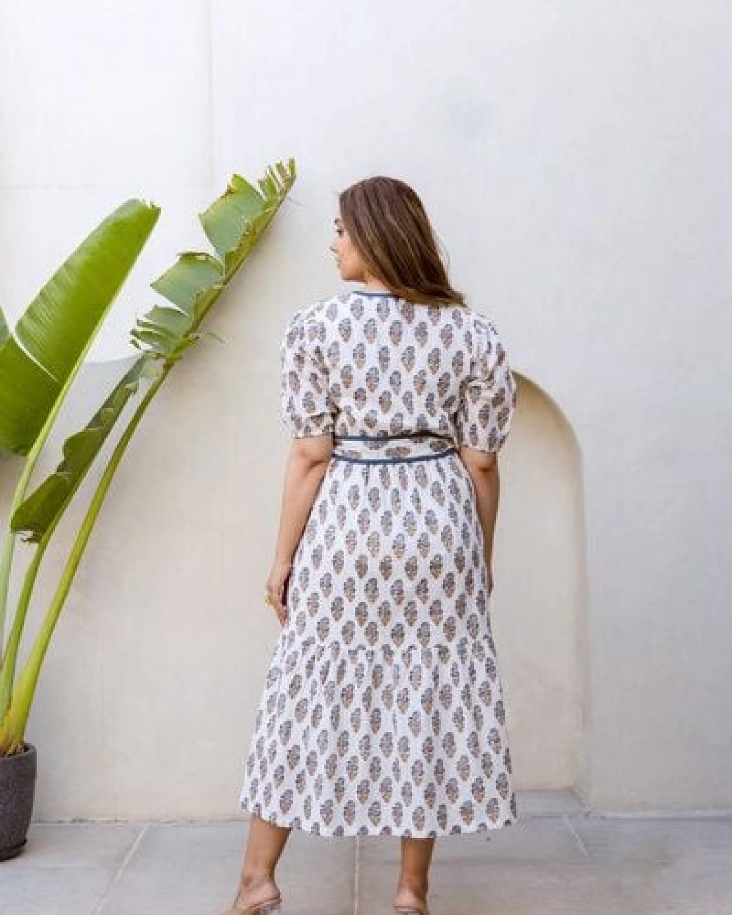 Haus of Namaste Midikleid aus Bio-Baumwolle – handbedruckt mit floraler Musterung – Ansicht 4