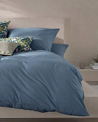 Stahlblau