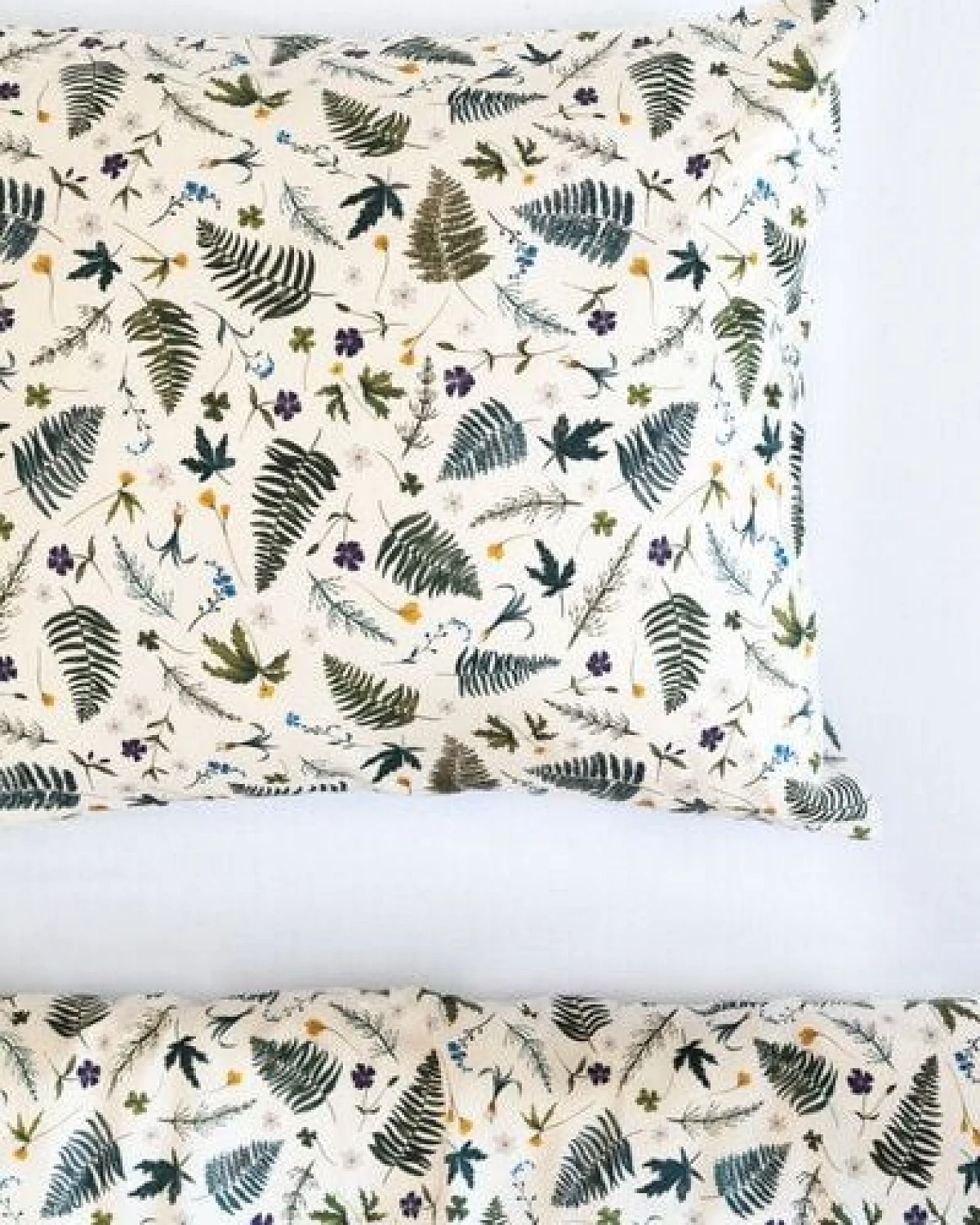 Lesen - Design-Bettwäsche Nachhaltiges Bettwäsche-Set aus 100% BIO-Baumwollsatin - Farne – Ansicht 4