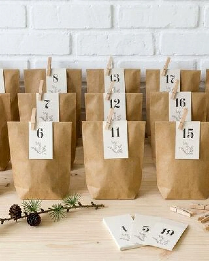 STUDIO KARAMELO DIY Adventskalender Set zum Basteln & Befüllen