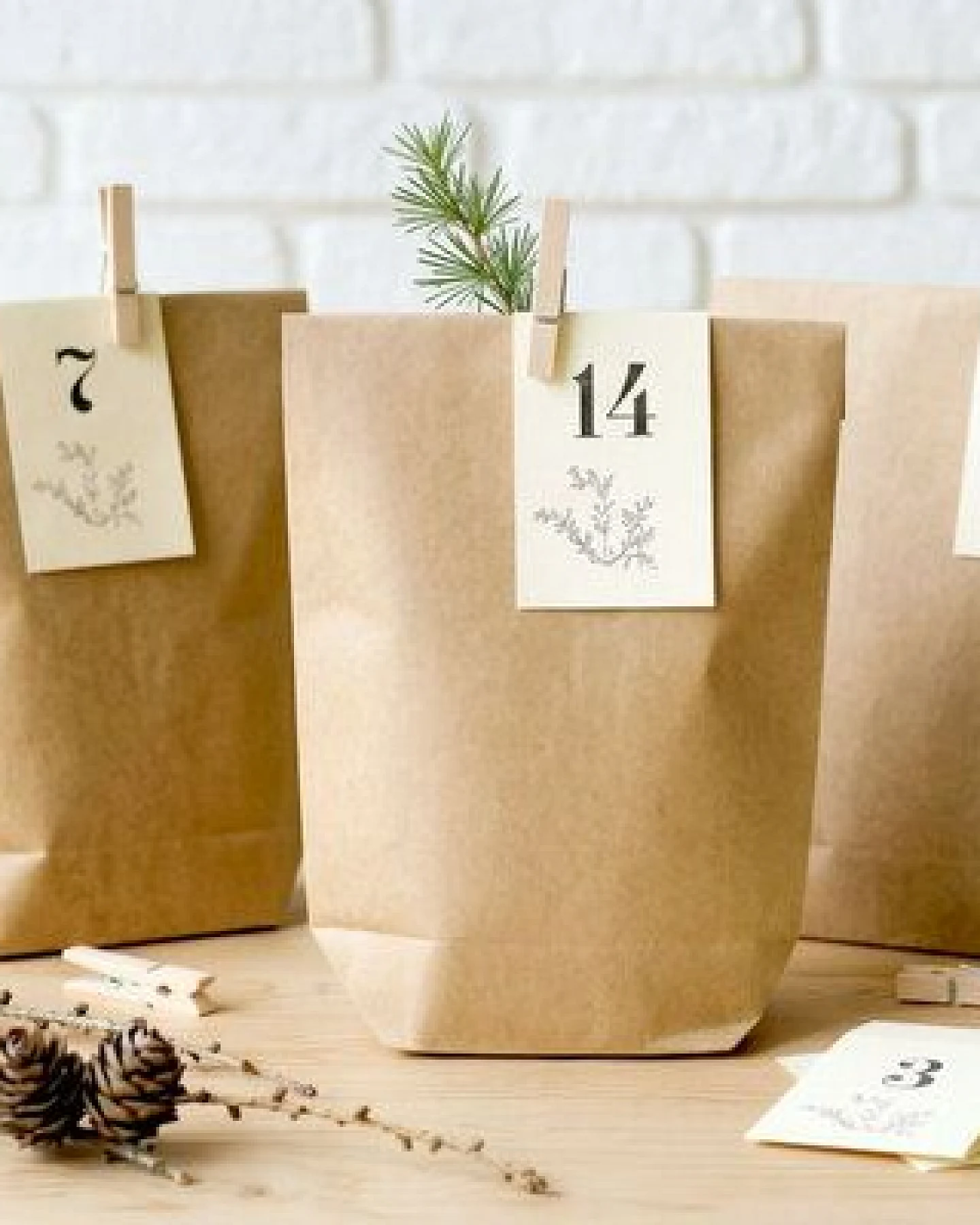 STUDIO KARAMELO DIY Adventskalender Set zum Basteln & Befüllen – Ansicht 2