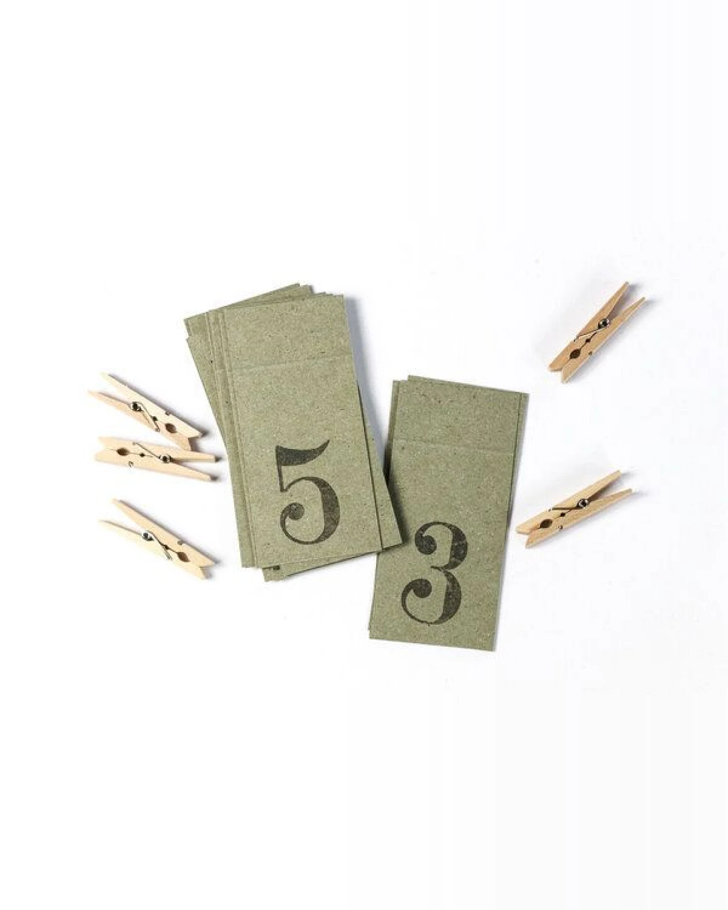 STUDIO KARAMELO Adventskalenderzahlen Anhänger aus Kraftpapier – Ansicht 2