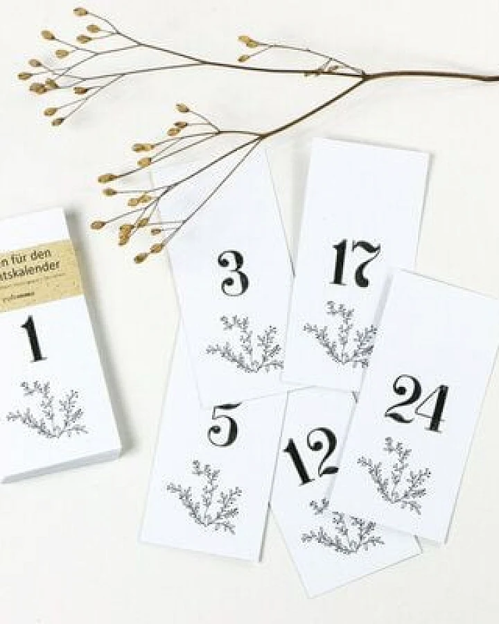 STUDIO KARAMELO Adventskalender Zahlen Anhänger