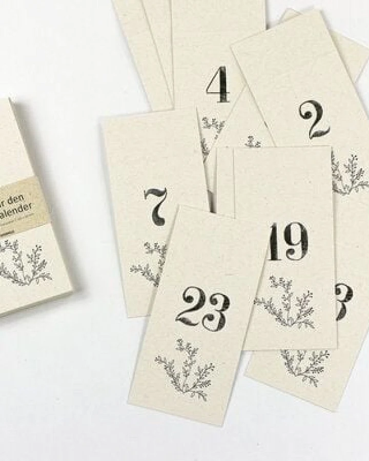 STUDIO KARAMELO Adventskalender Zahlen Anhänger