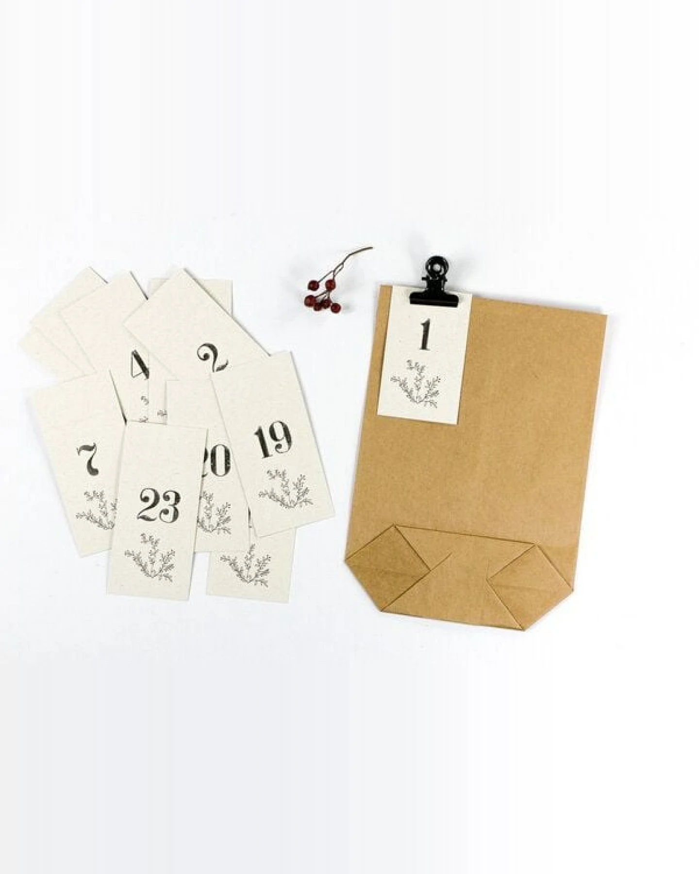 STUDIO KARAMELO Adventskalender Zahlen Anhänger – Ansicht 3