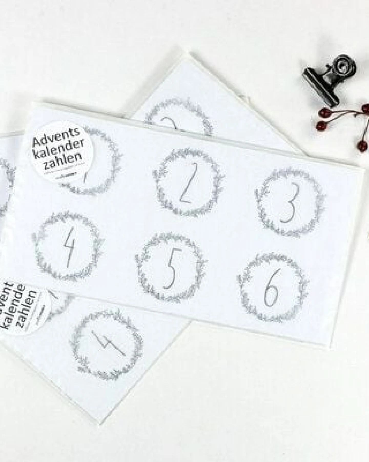 STUDIO KARAMELO Adventskalender Zahlen mit Ranken zum Aufkleben – Ansicht 4