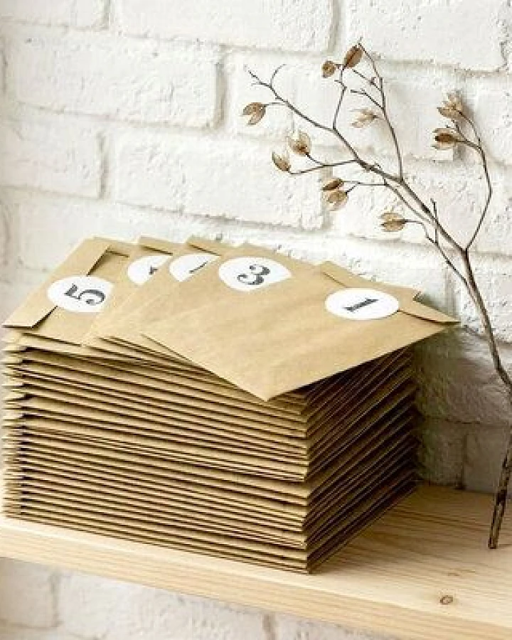 STUDIO KARAMELO DIY Adventskalender SET zum Befüllen