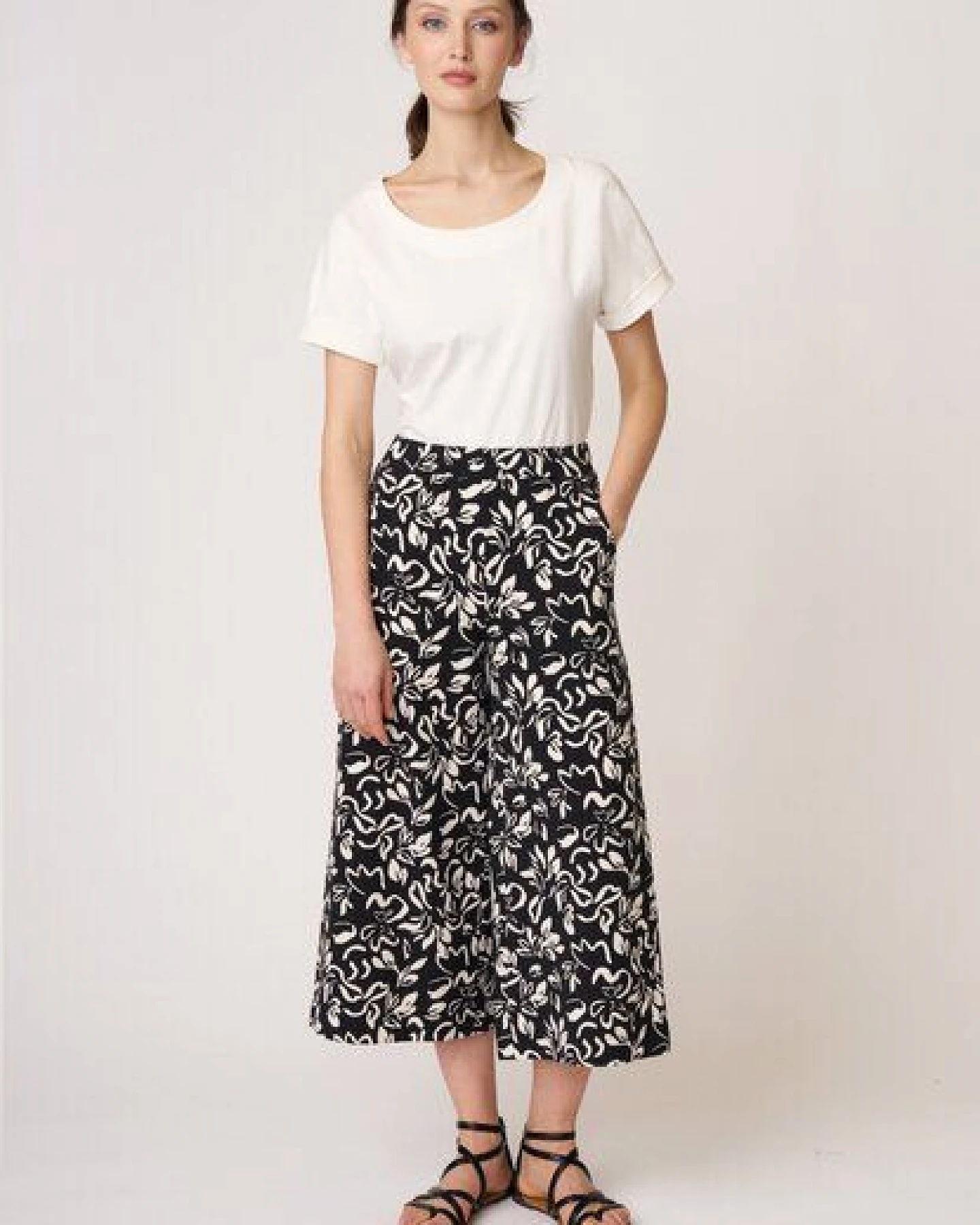 LANA Organic Bequeme Hose für Damen, Modell Helena – Ansicht 2