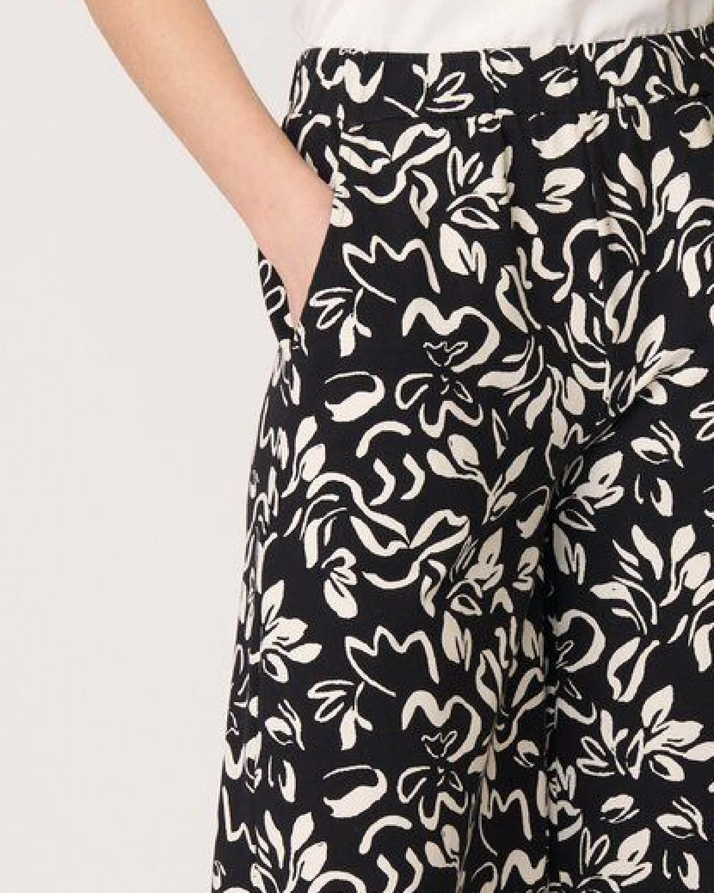 LANA Organic Bequeme Hose für Damen, Modell Helena – Ansicht 3