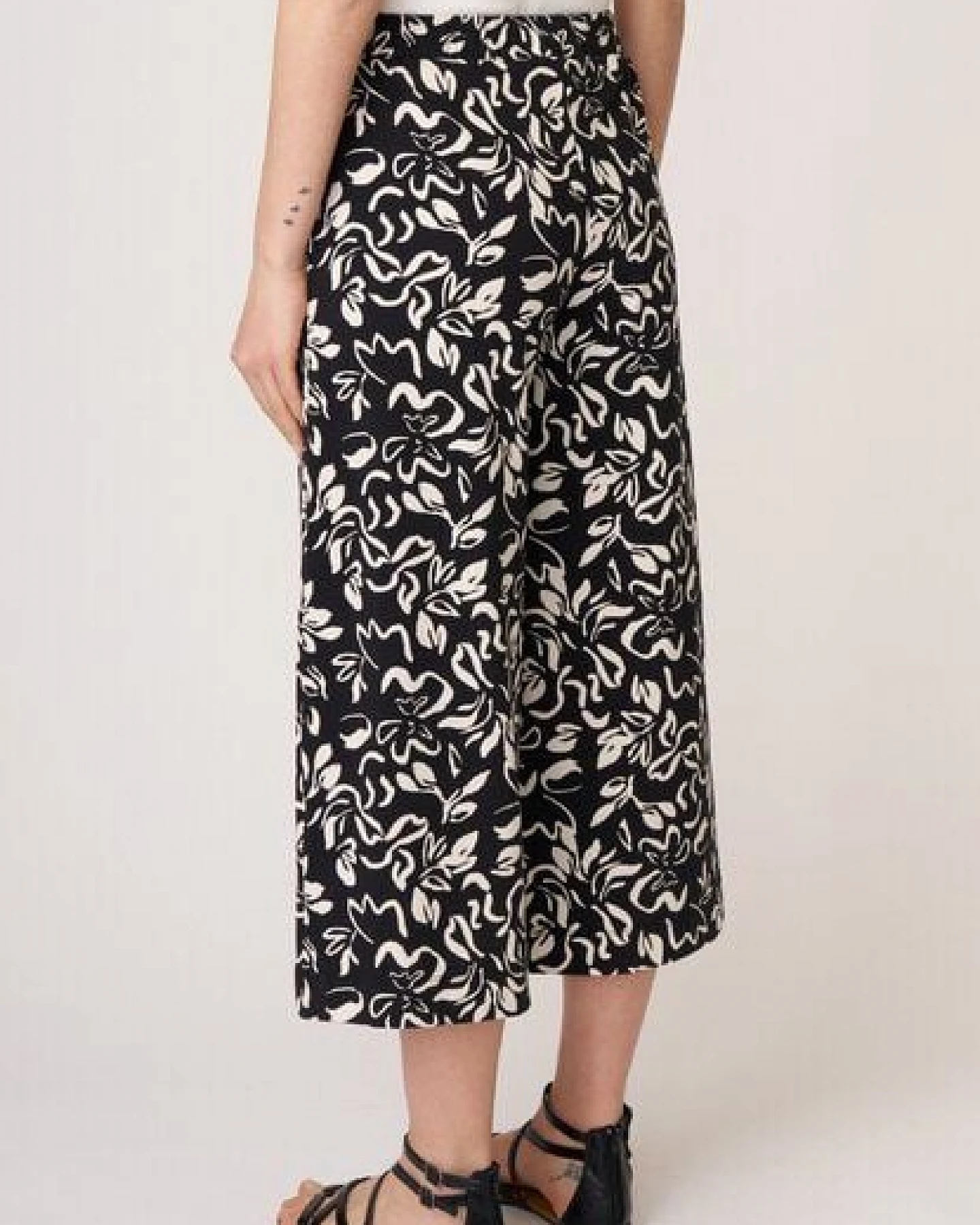 LANA Organic Bequeme Hose für Damen, Modell Helena – Ansicht 4