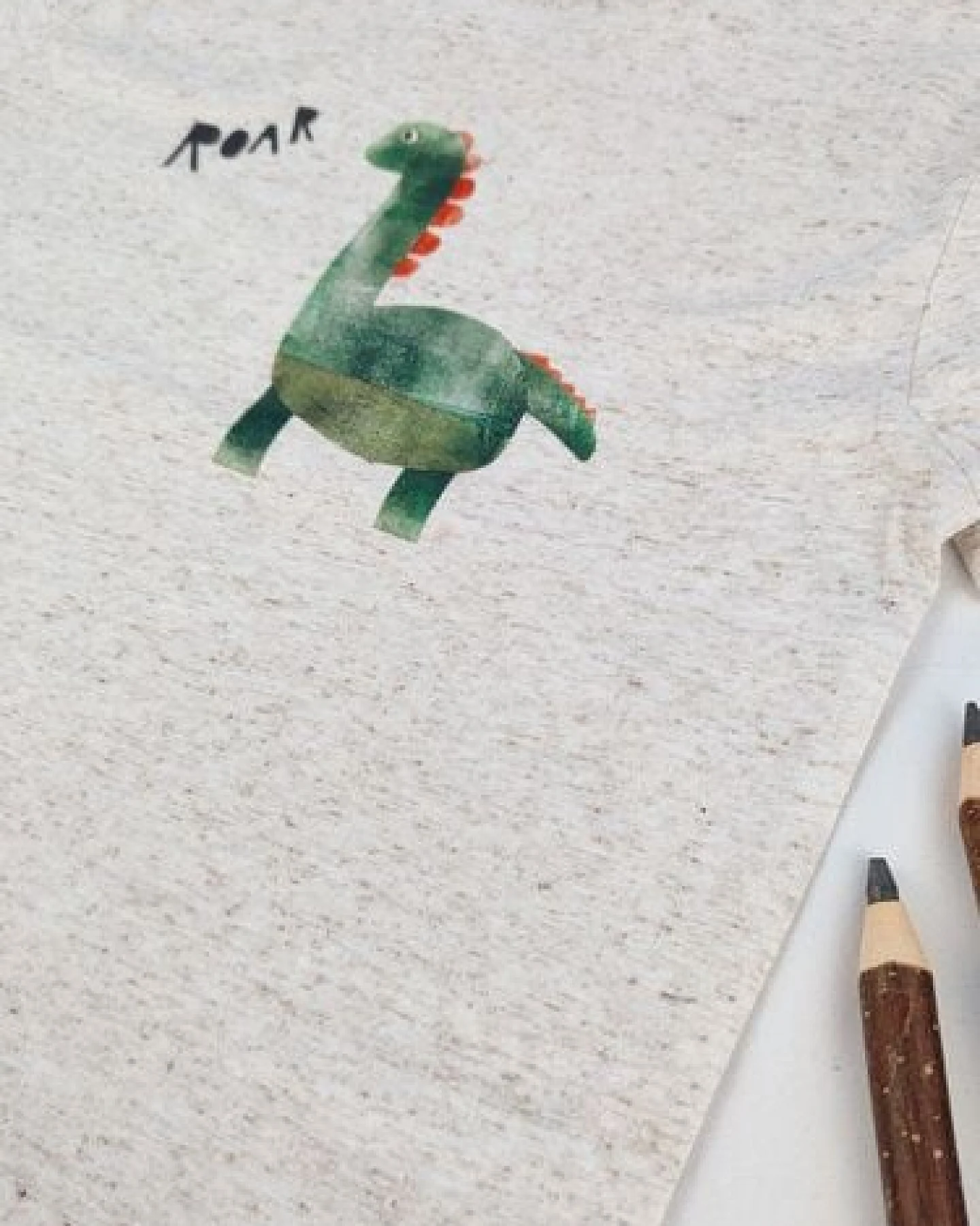 Meladi Kinder Shirt aus Biobaumwolle - Dinosaurier aus Eco Heather – Ansicht 2
