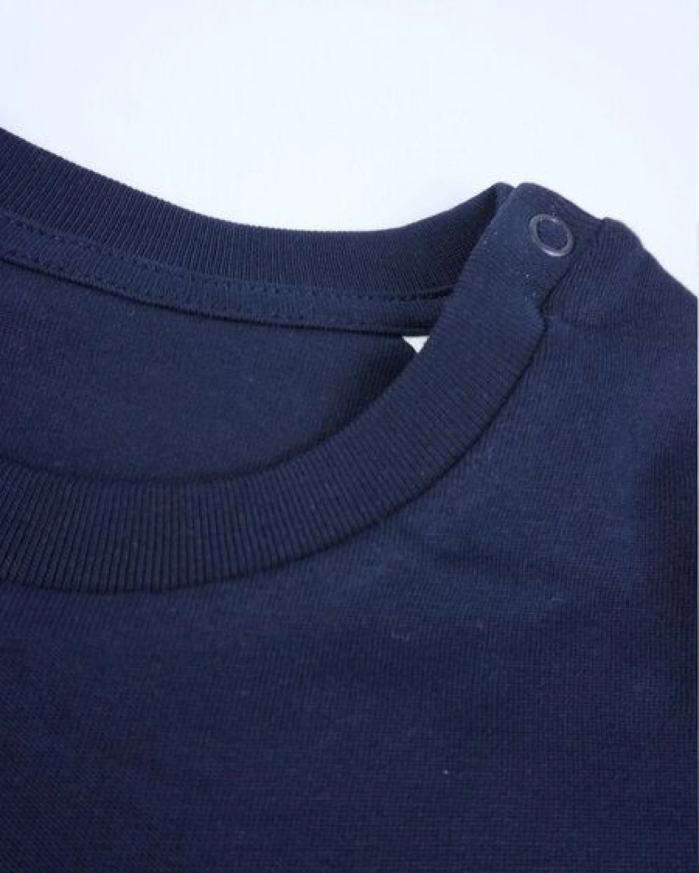 MELAdi Kinder Baby - Shirt aus Biobaumwolle - Regenbogen auf Navy Blau – Ansicht 4