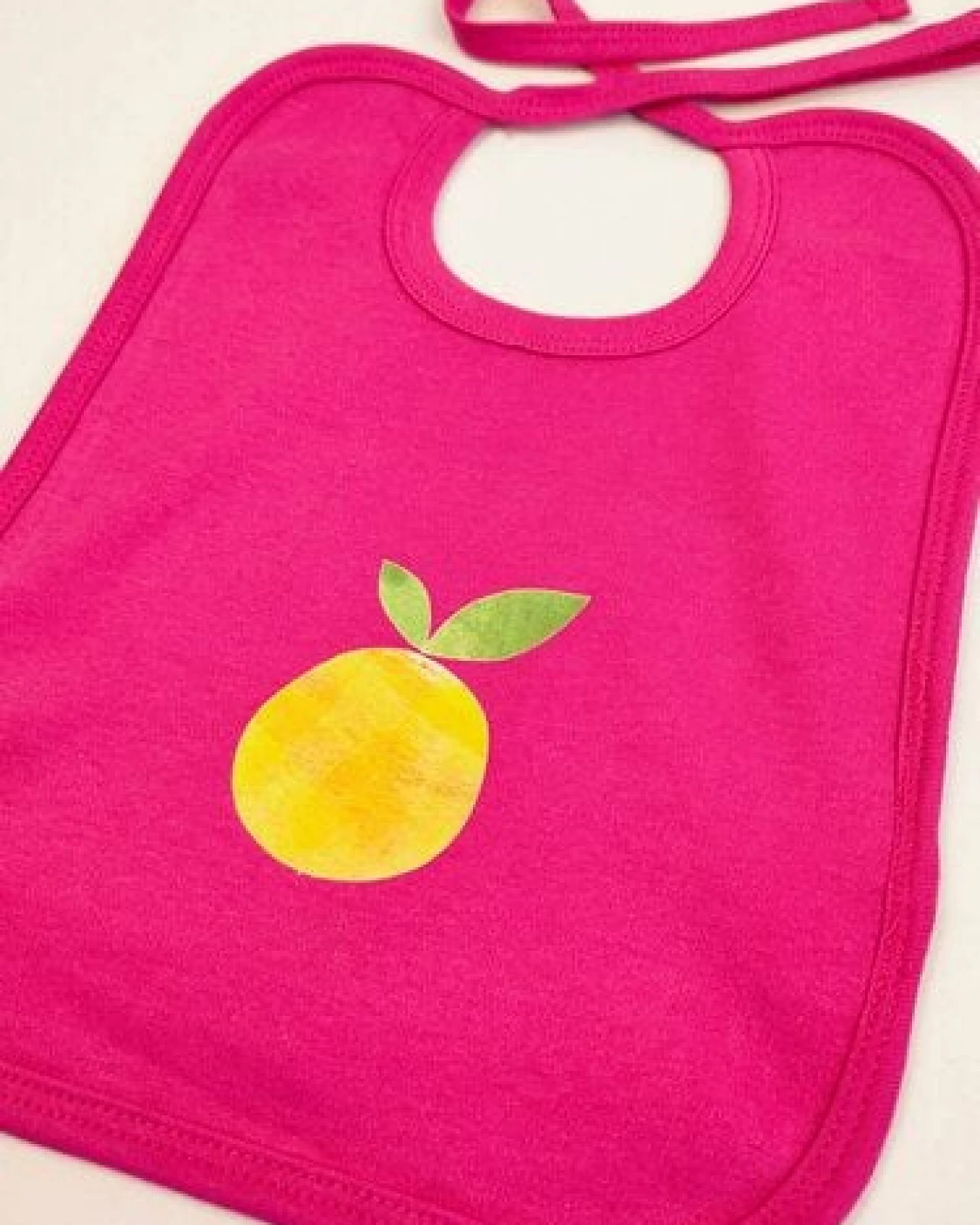 MELAdi Kinder Baby-Lätzchen aus Biobaumwolle - Orange auf Hot Pink – Ansicht 2