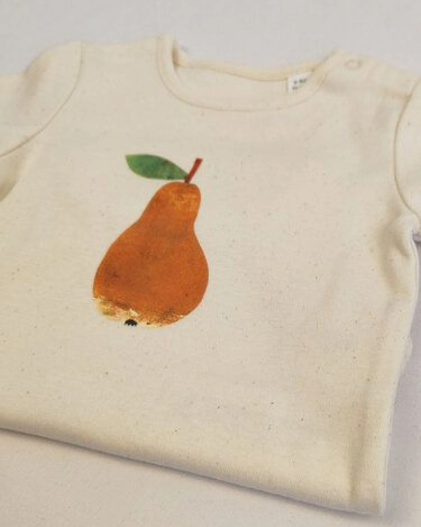 Meladi Kinder Baby-Body aus Biobaumwolle - Birne auf Natural Raw – Ansicht 3