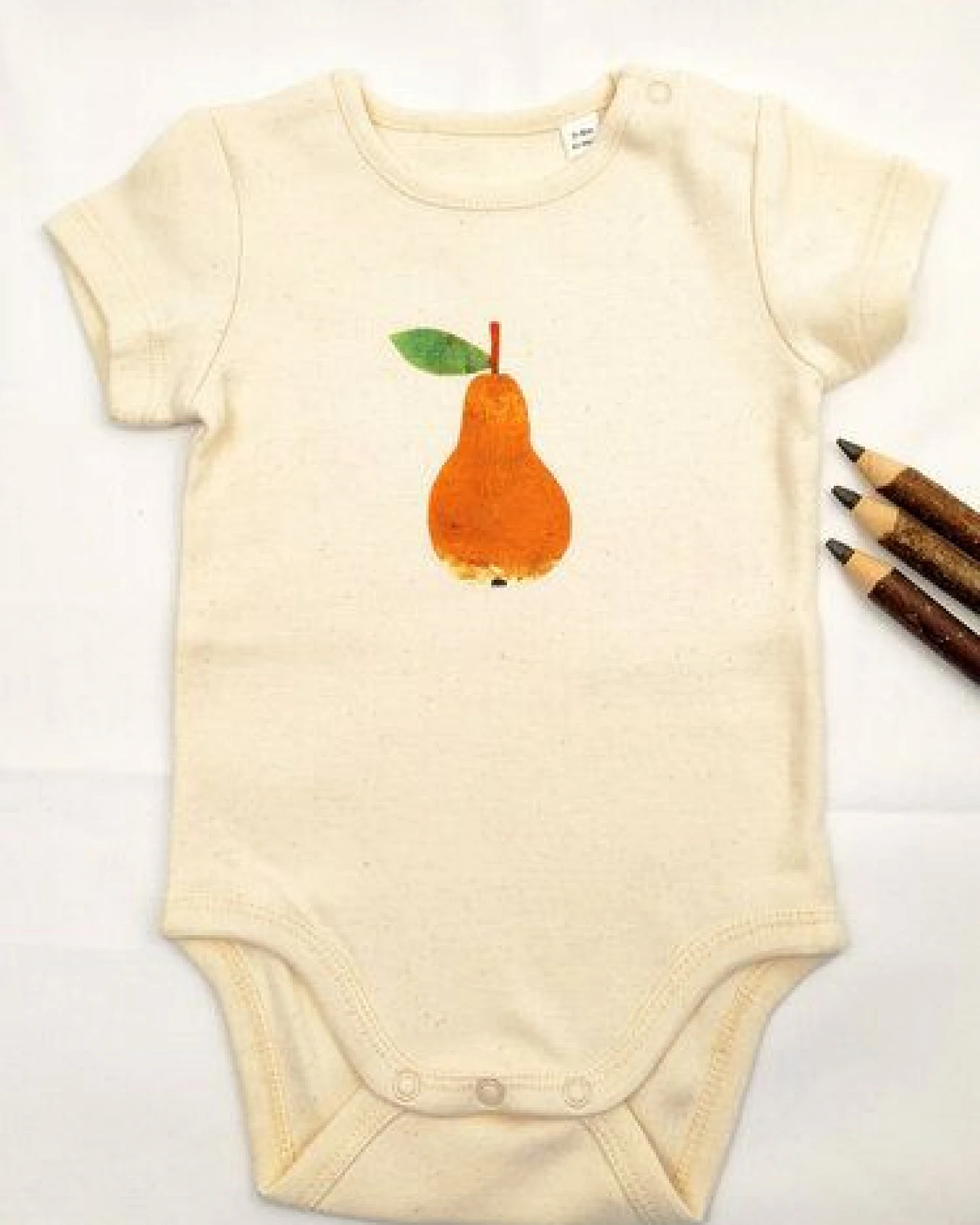 Meladi Kinder Baby-Body aus Biobaumwolle - Birne auf Natural Raw – Ansicht 2
