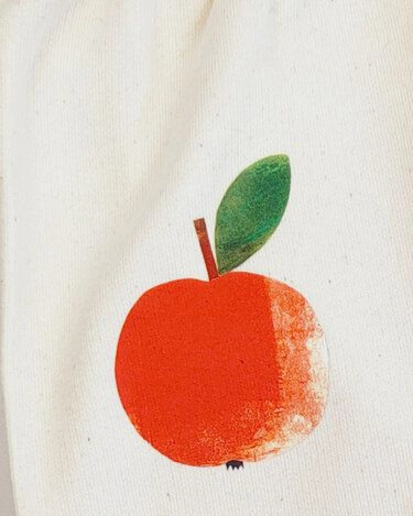 Meladi Kinder Baby-Hose aus Biobaumwolle - Apfel auf Natural Raw – Ansicht 3
