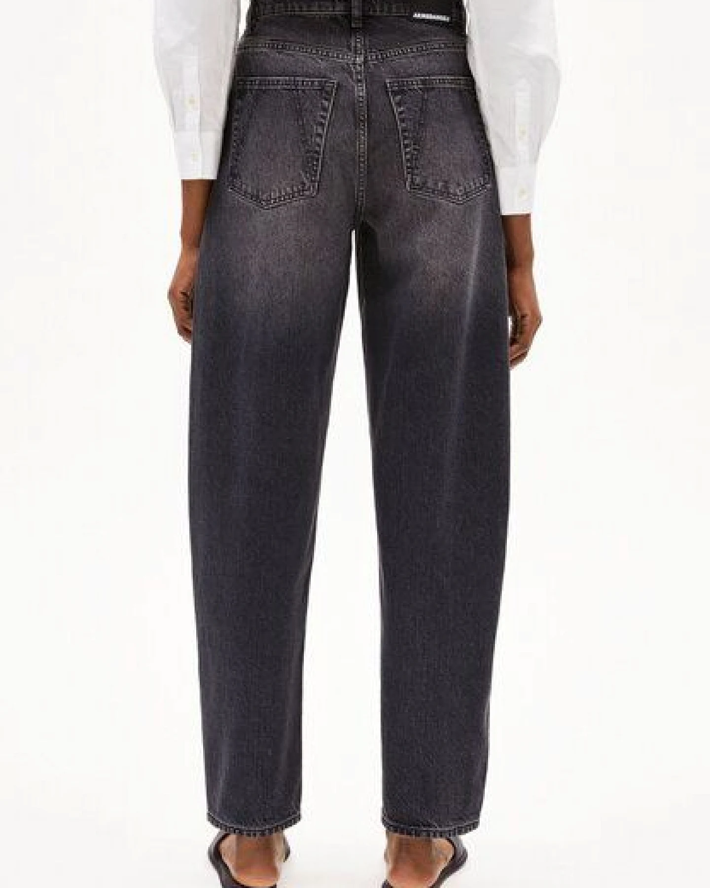 ARMEDANGELS BAARELL Damen Barrel Jeans recycelte Baumwolle – Ansicht 2