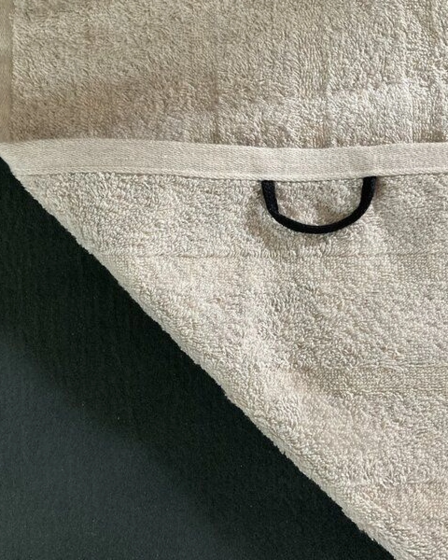 mio eco Hochwertiges Yoga Handtuch aus Retoure-Handtüchern zero waste – Ansicht 3