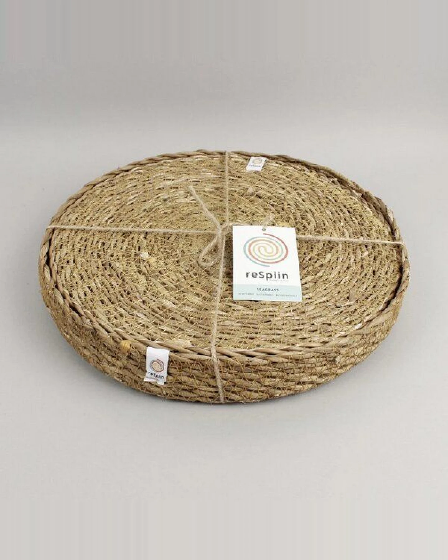 reSpiin Seegras-Tischsets mit Halter - 6er-Set - Natur – Ansicht 2