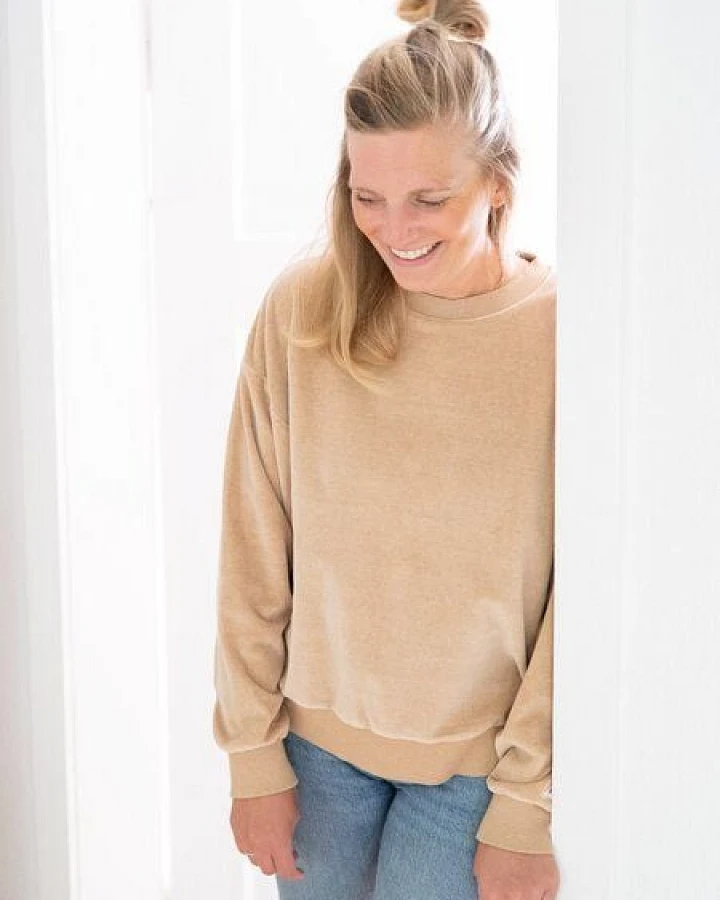 FUXBAU Frauen Samt Oversize Pullover - beige gelb geriffelt