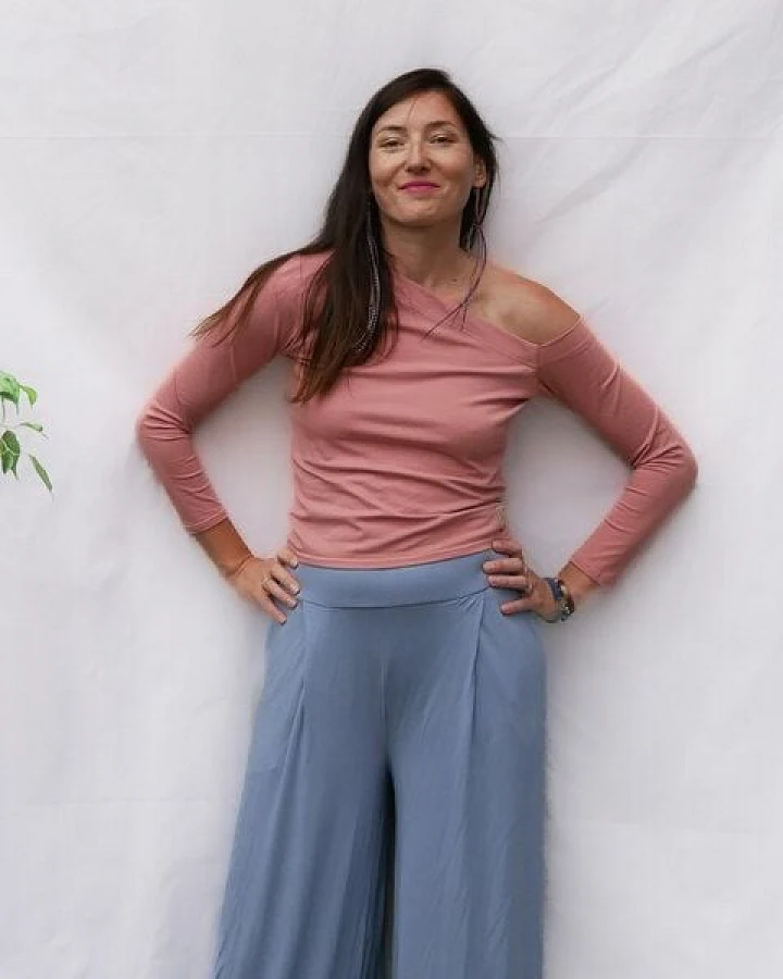 10 BODIES Asymmetrical Longsleeve aus Bio-Baumwolle SEXY COTTON