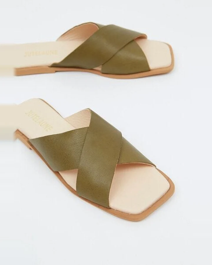 Jutelaune Crossed Sandals