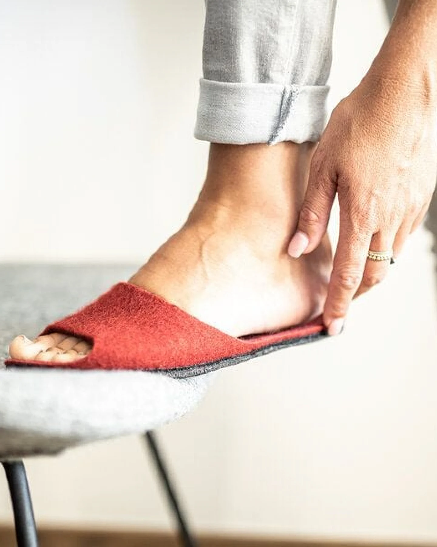 Magicfelt Filz-Sandale 722 für Damen aus 100% Merino-Wolle - Nachhaltige Sandale mit komfortabler Filz-Latex-Sohle – Ansicht 2