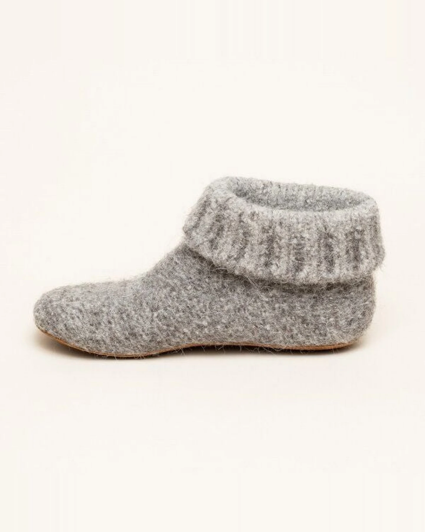 Gottstein Hüttenschuh Knit Boot aus 100% Alpaka-Wolle - Nachhaltige Hausschuhe handgemacht in Tirol – Ansicht 4