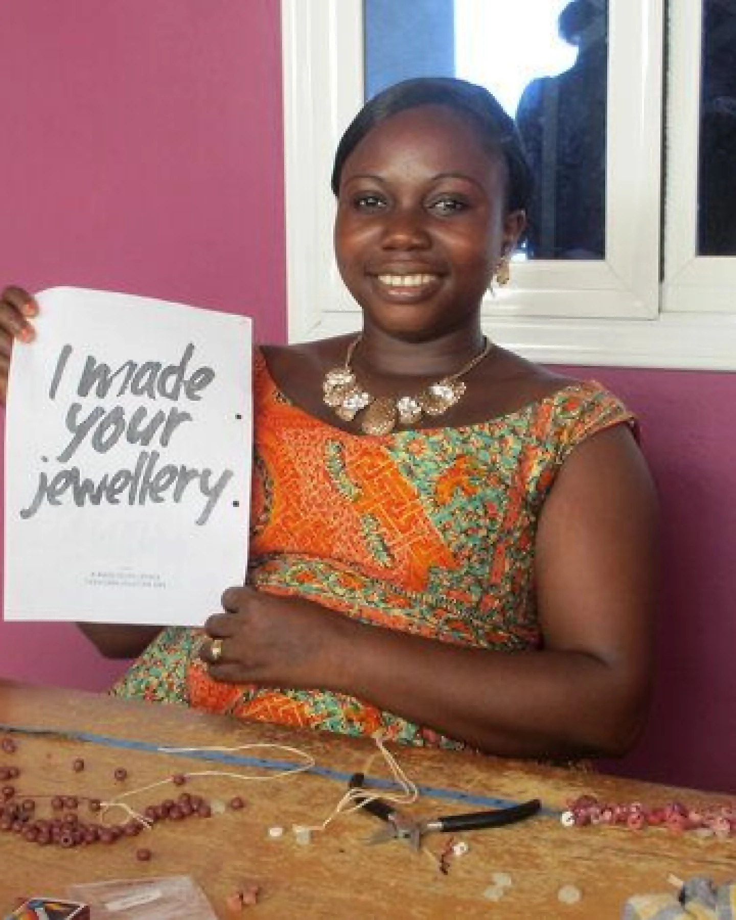 Global Mamas Upcycling - Range Glasperlen Armband - Spirale – Ansicht 2